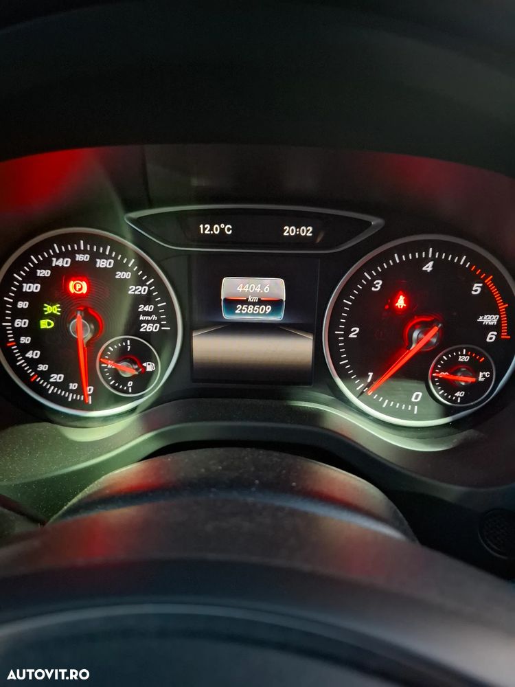 Mercedes-Benz A 180 d BlueEfficiency Edition - 5