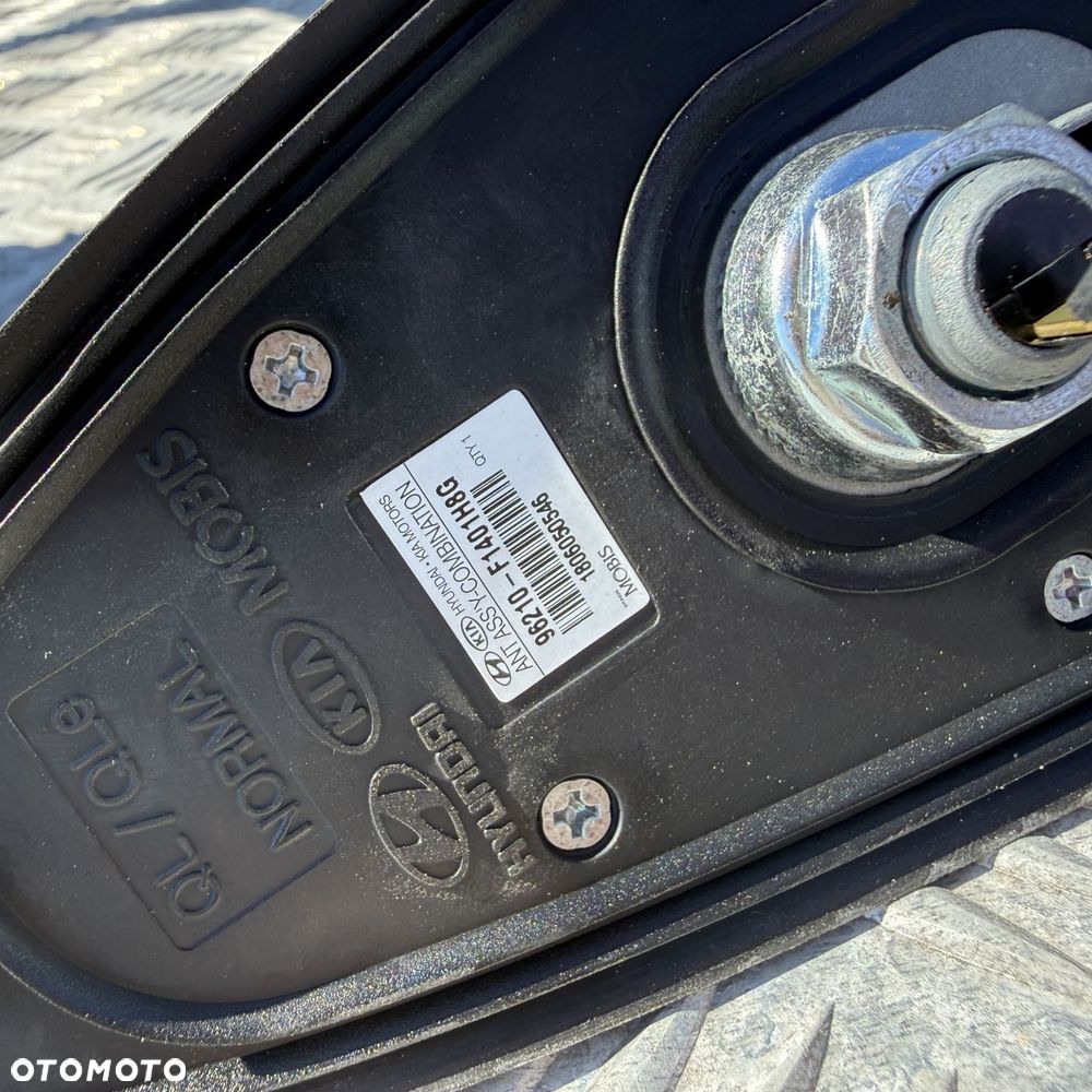Antena GPS Płetwa 96210-F1401 Kolor H8G Kia Sportage IV - 4