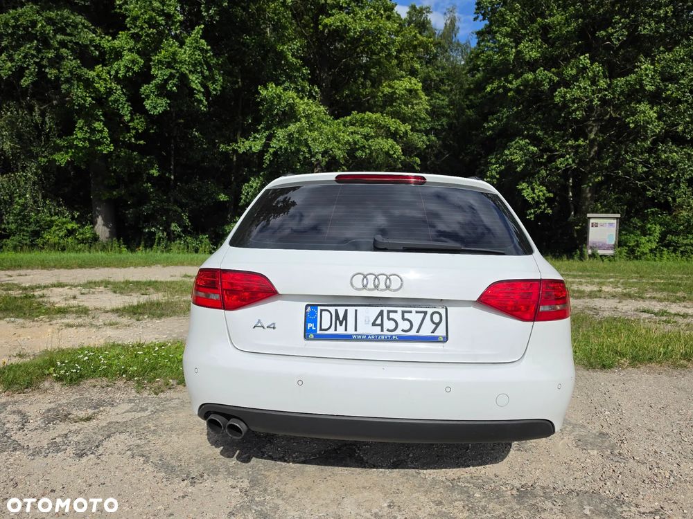 Audi A4 Avant - 4