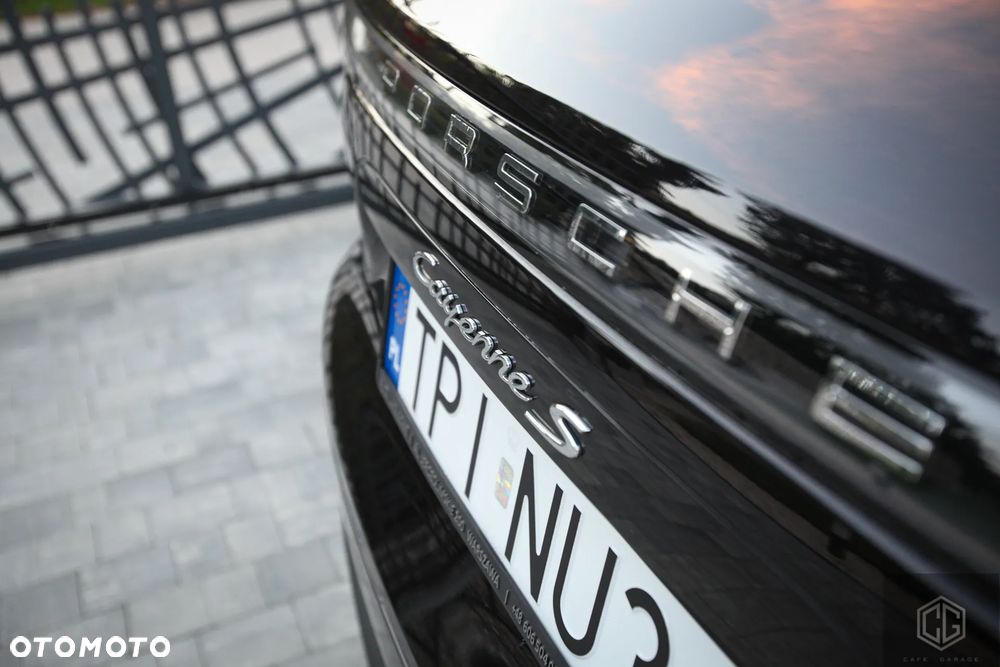 Porsche Cayenne - 39