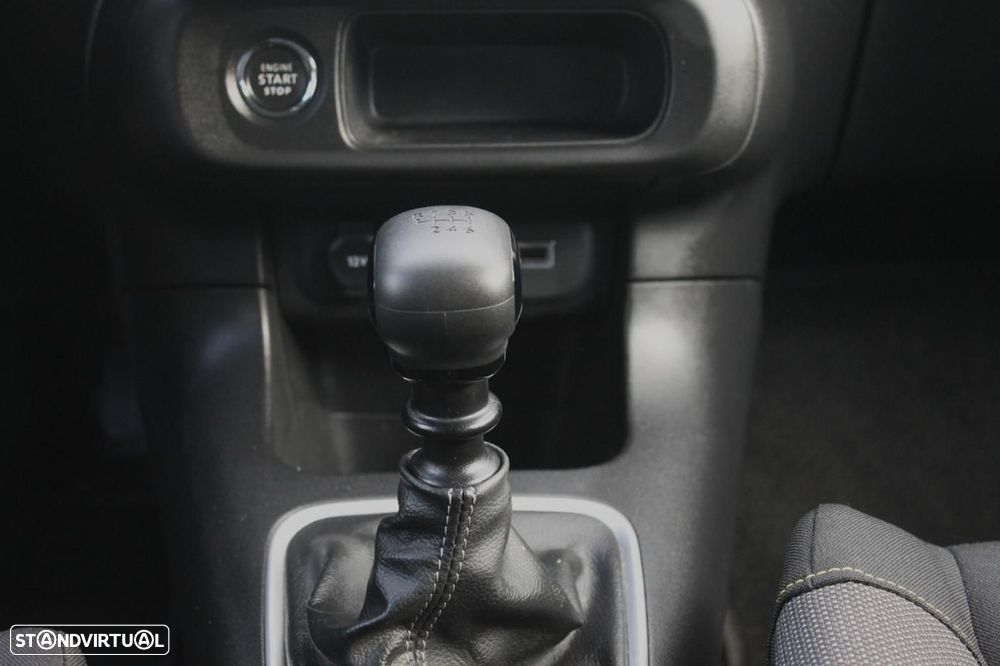 Citroën C3 1.2 PureTech Shine - 28