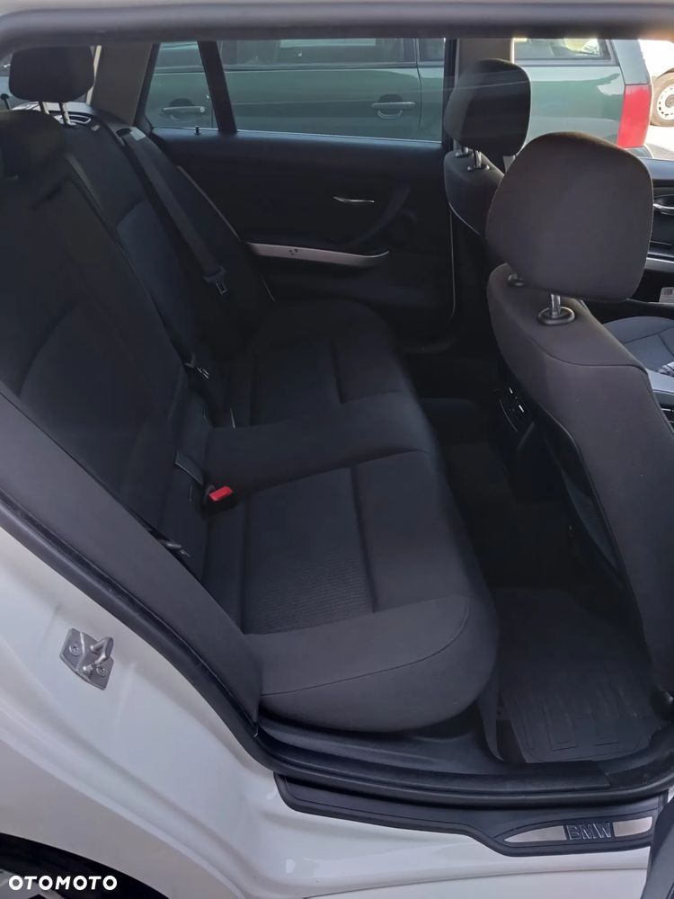 BMW Seria 3 - 20