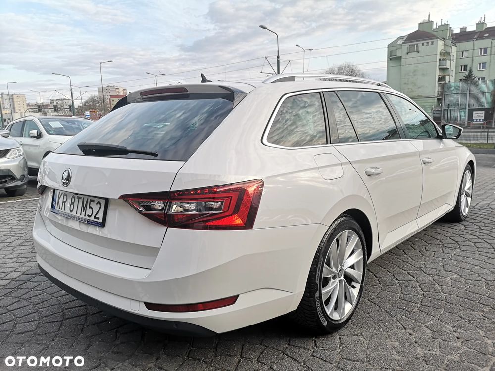 Skoda Superb 2.0 TDI 4x4 Style DSG - 2