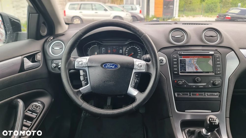 Ford Mondeo 2.0 TDCI Business Edition - 26