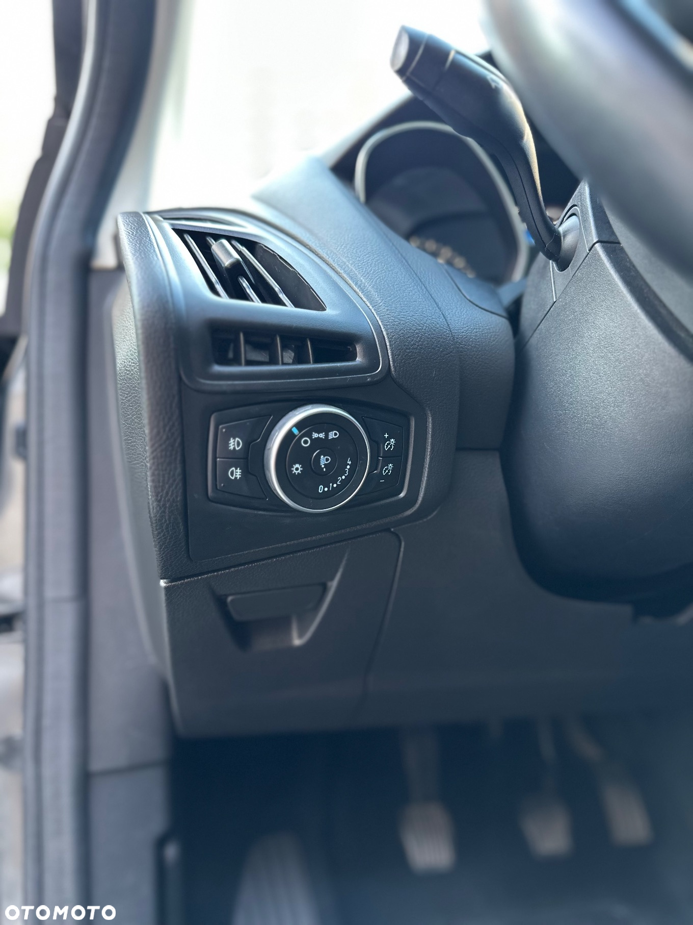 Ford Focus 1.0 EcoBoost Trend - 39