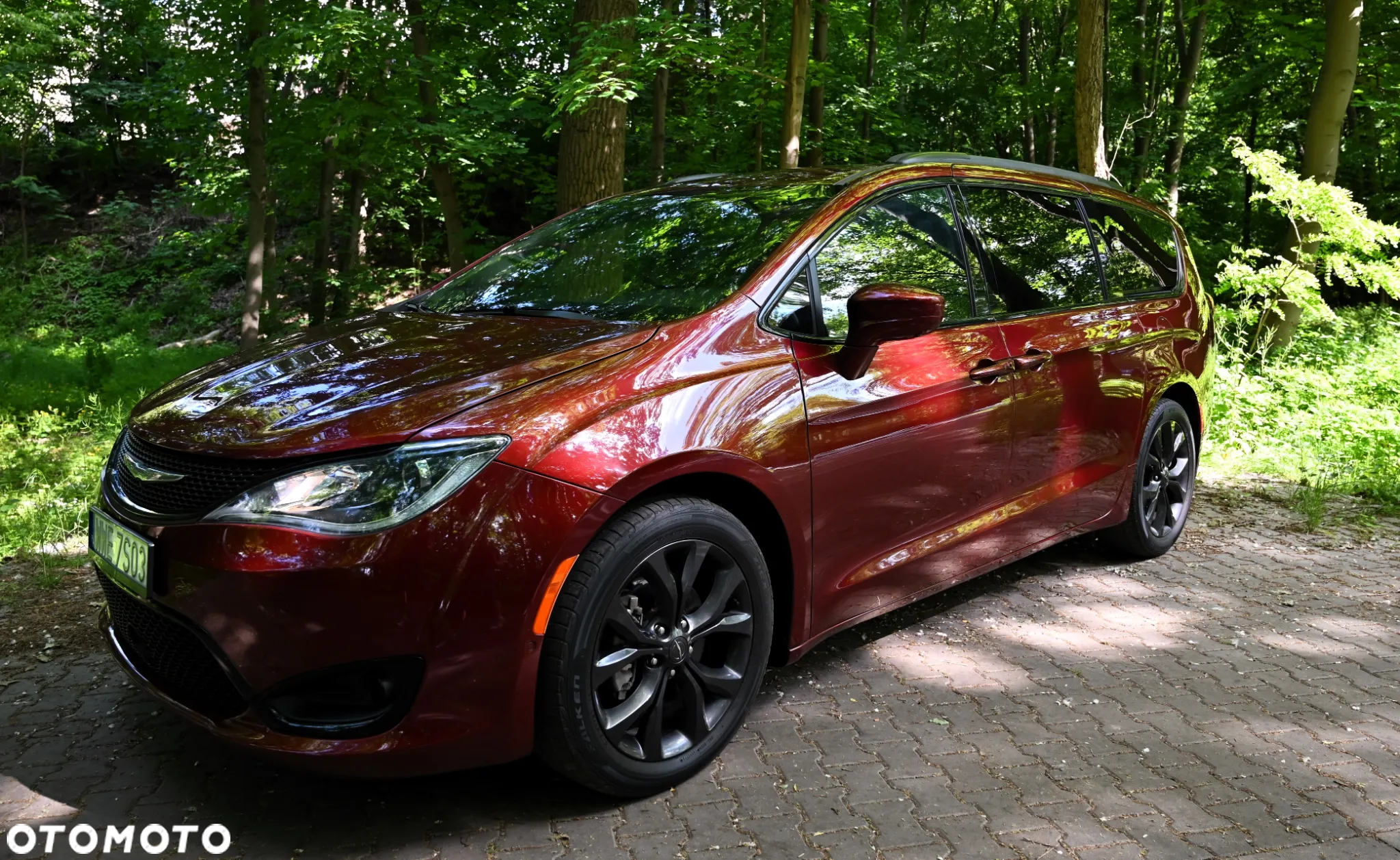 Chrysler Pacifica - 8