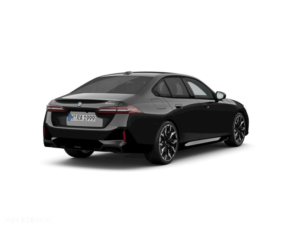 BMW Seria 5 540d xDrive mHEV M Sport - 3