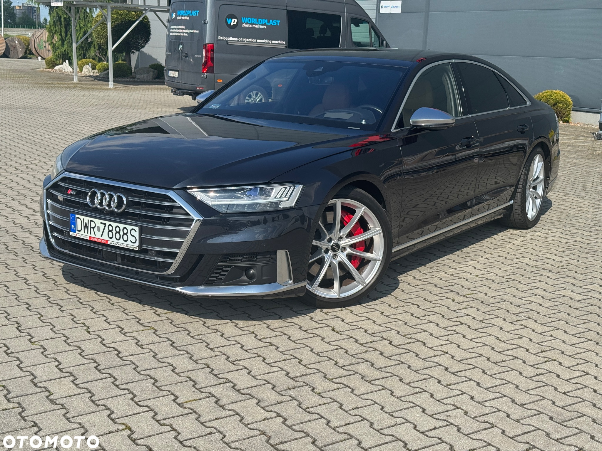Audi S8 - 2