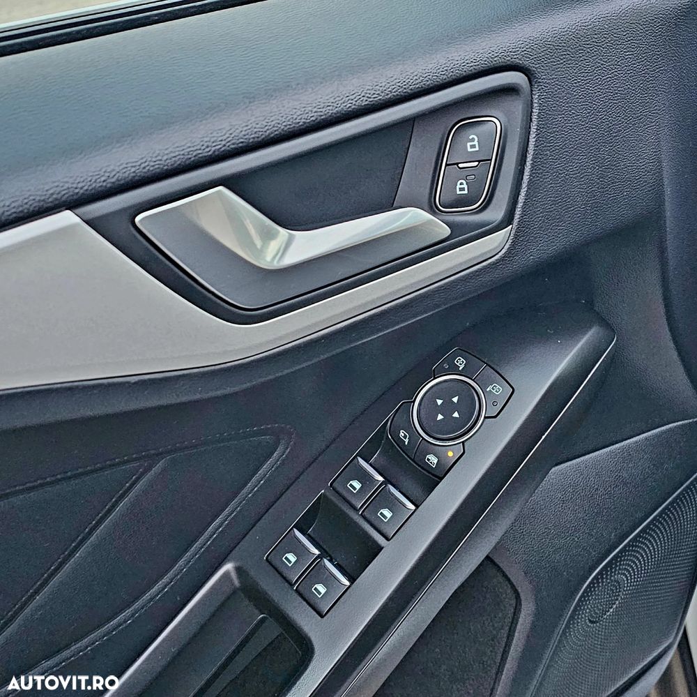 Ford Focus 1.5 EcoBlue Titanium Business - 22