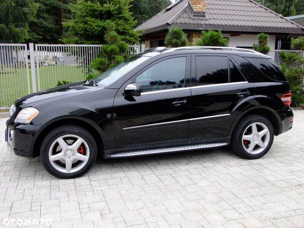 Mercedes-Benz ML - 10