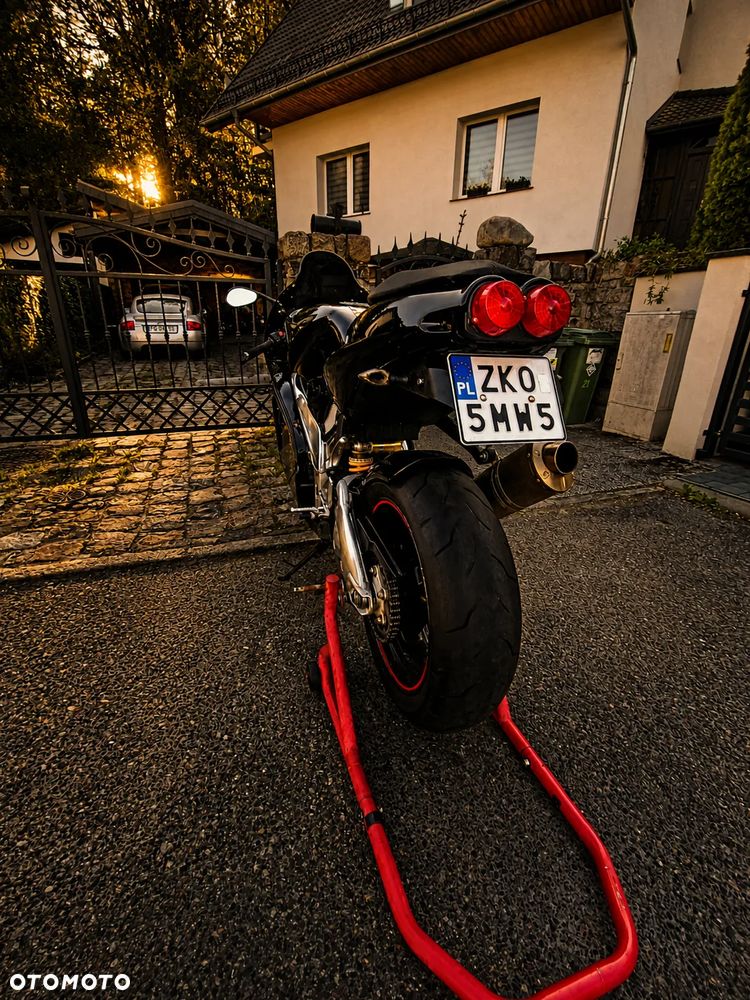 Aprilia RSV - 5