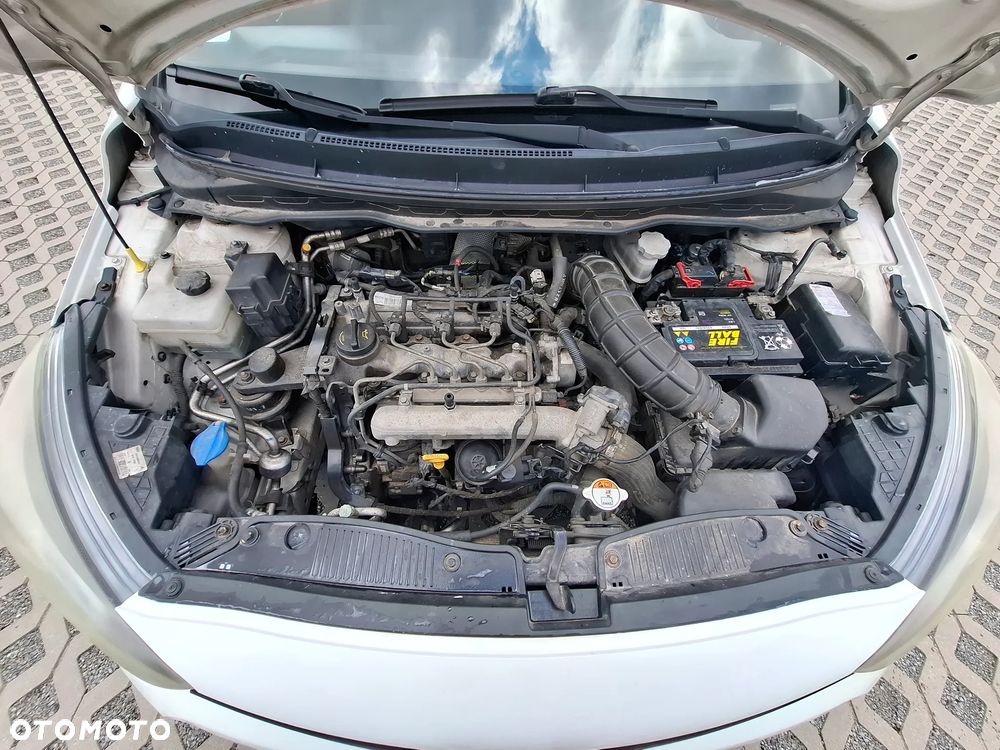Hyundai i20 - 15