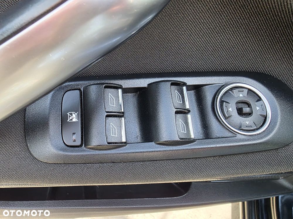 Ford Mondeo 1.8 TDCi Ghia X - 21