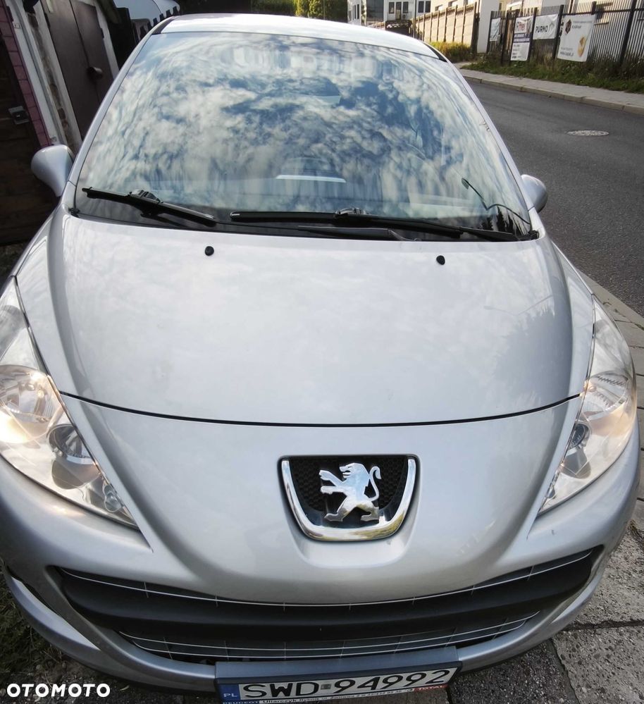 Peugeot 207 - 3