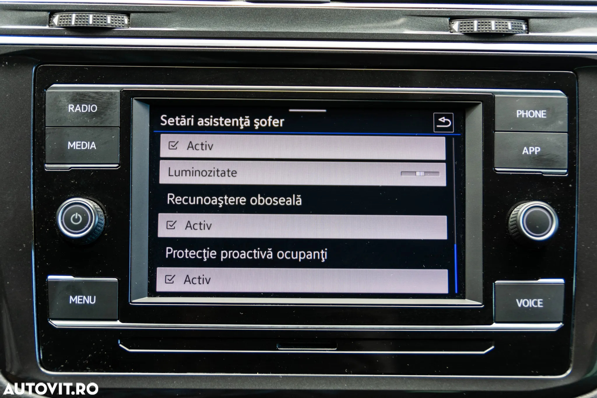 Volkswagen Tiguan 2.0 TDI DSG Advanced - 22