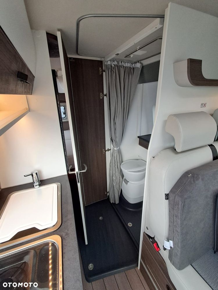 KNAUS VanTourer 600D Namiot 4 osobowy Doposażony Duża Łazienka FV23% - 27