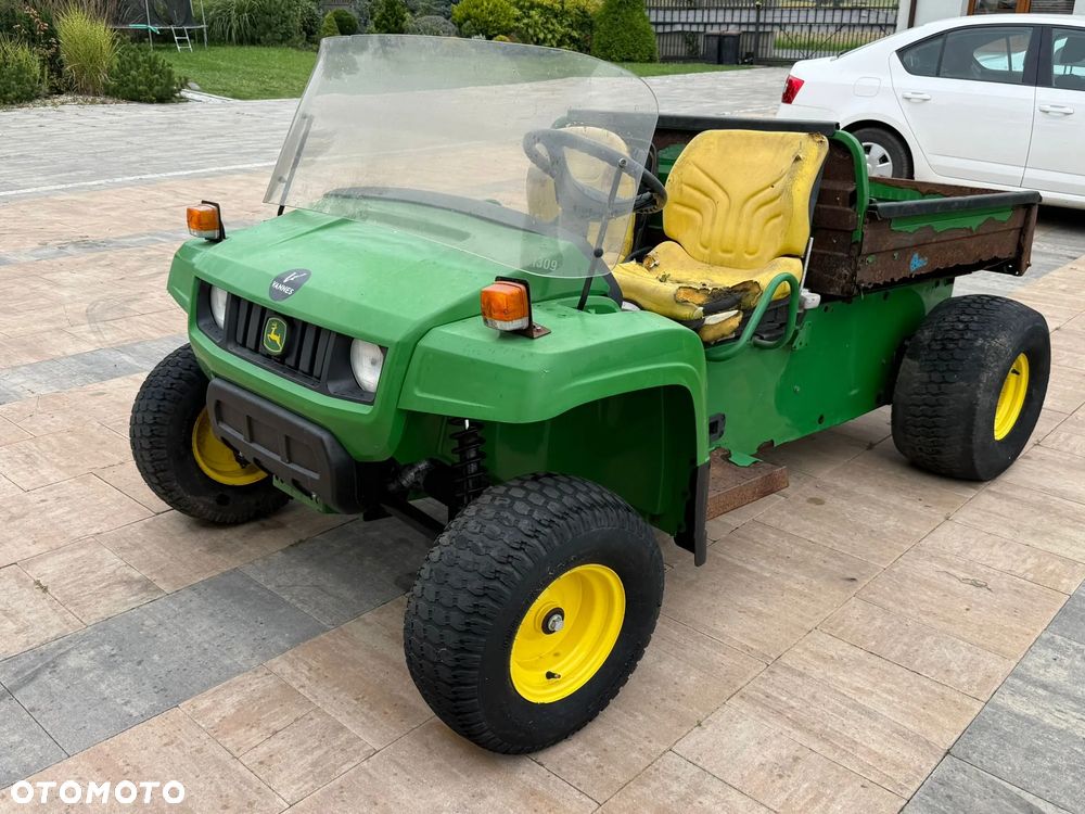 John Deere Gator
