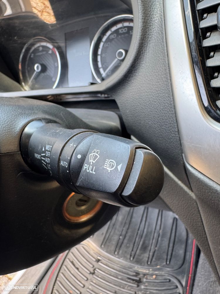 Mitsubishi L200 Pick Up 4x4 S&S Cabine Dupla Select - 26