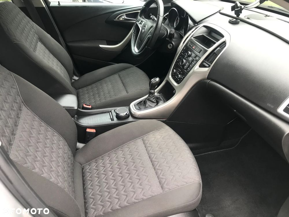 Opel Astra - 10