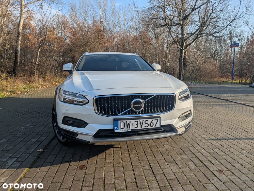 Volvo V90 Cross Country - 10