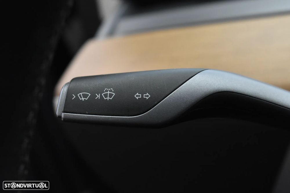 Tesla Model 3 Standard Range Plus RWD - 29