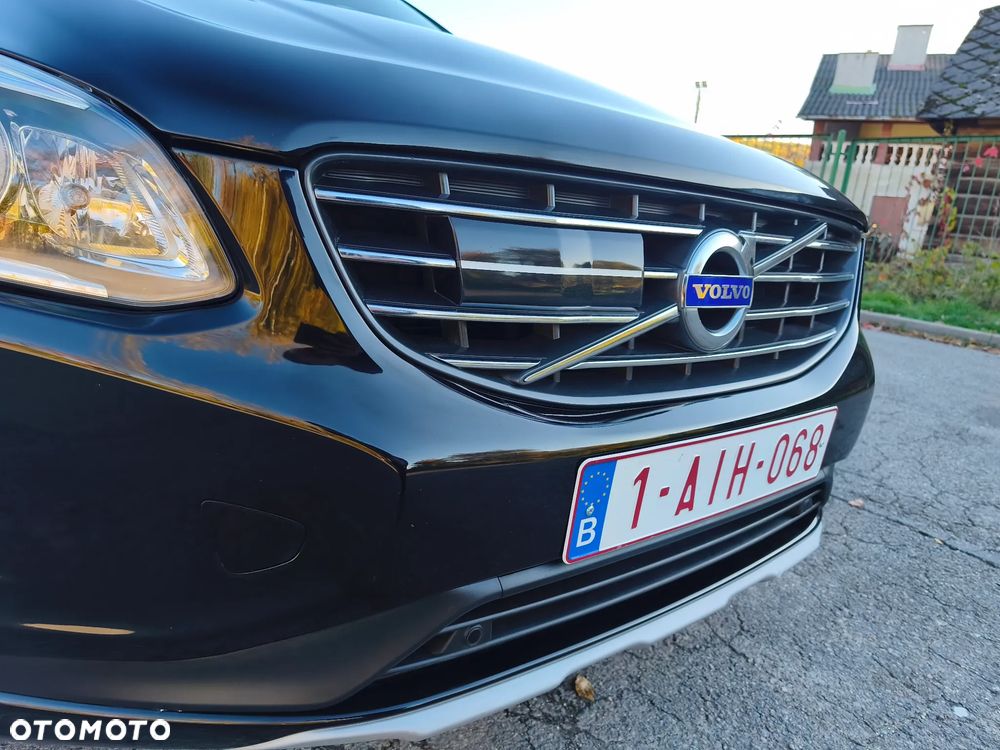 Volvo XC 60 D4 AWD Geartronic Momentum - 9