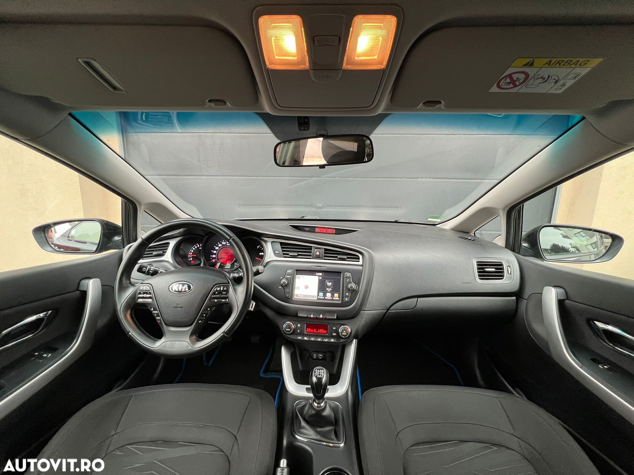 Kia Ceed - 12
