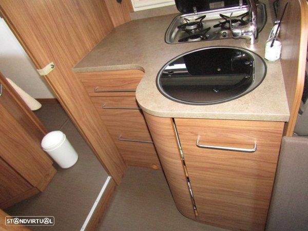 Itineo A-Class CB 740 Cama Central - 19