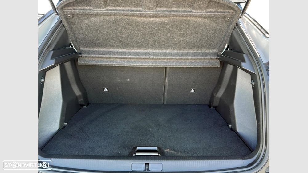 Peugeot 2008 1.2 Hybrid GT e-DCS6 - 22