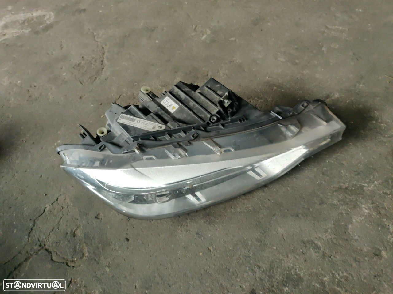 Farol Frente Direito / Otica Direita Bmw 3 (F30, F80)  63117259526 / 7 - 2