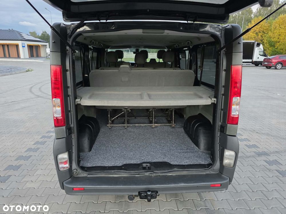 Opel Vivaro - 17