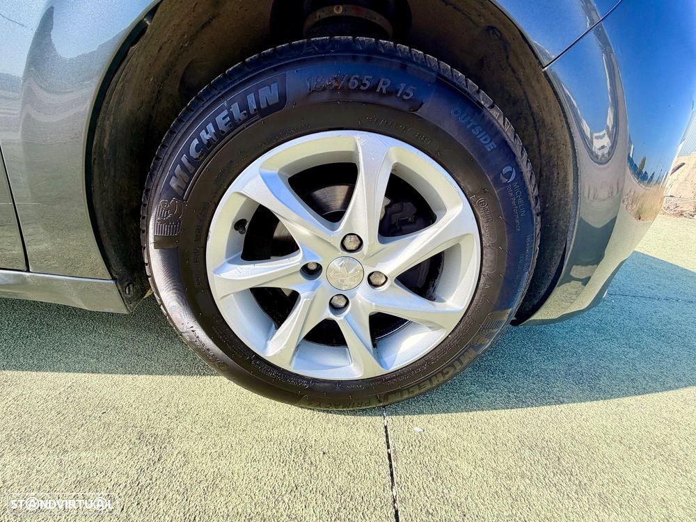 Peugeot 208 1.2 PureTech Style - 9