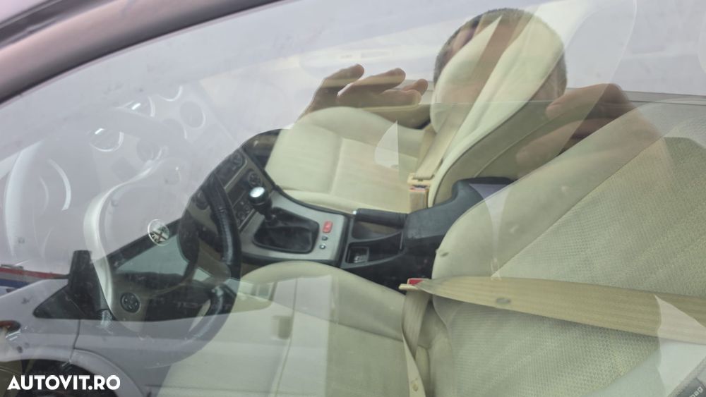 Citroën C4 1.6 HDI FAP Style - 17