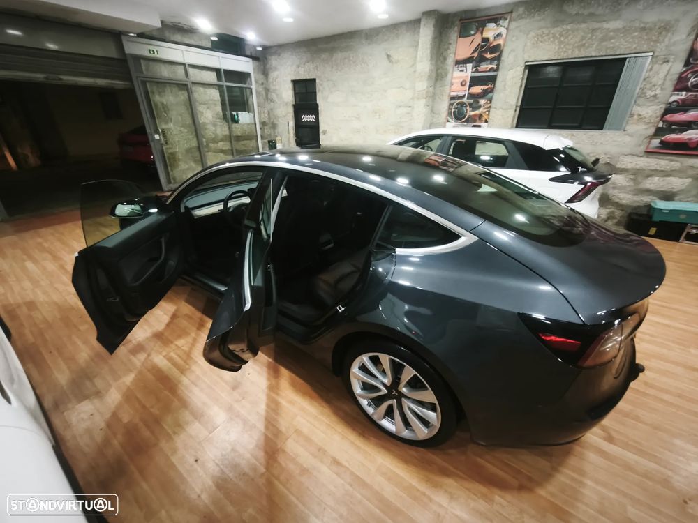 Tesla Model 3 Standard Range Plus RWD - 11