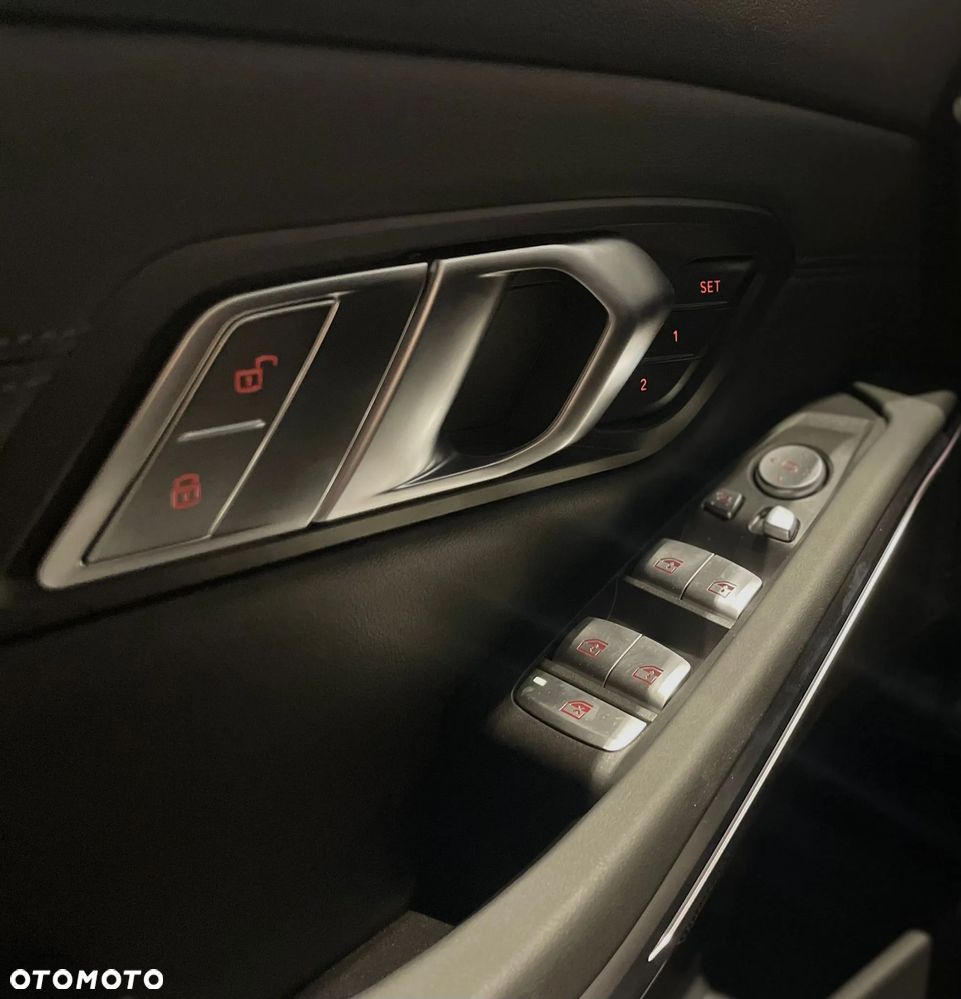 BMW M3 Competition M xDrive - 17