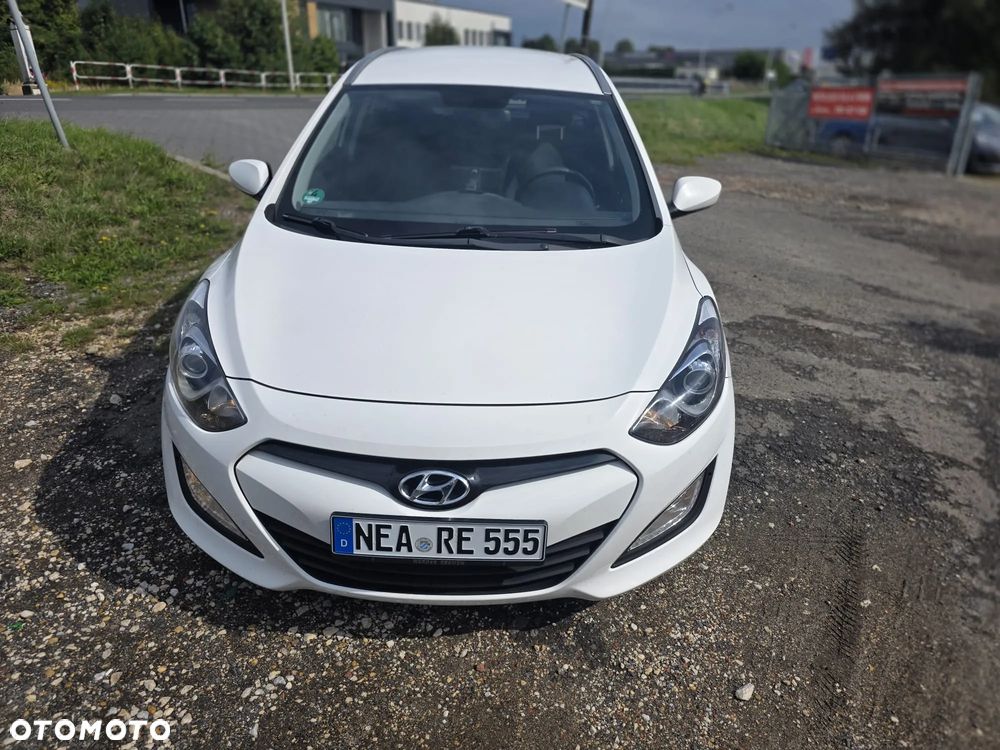 Hyundai i30 i30cw 1.4 Trend - 9