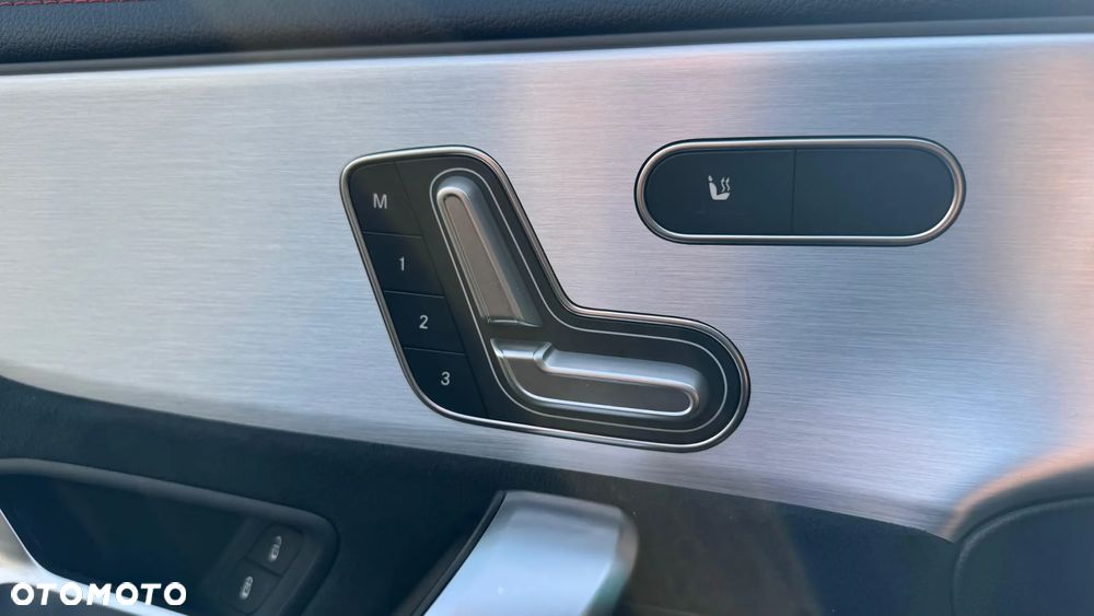 Mercedes-Benz CLA AMG 35 4-Matic 7G-DCT - 13