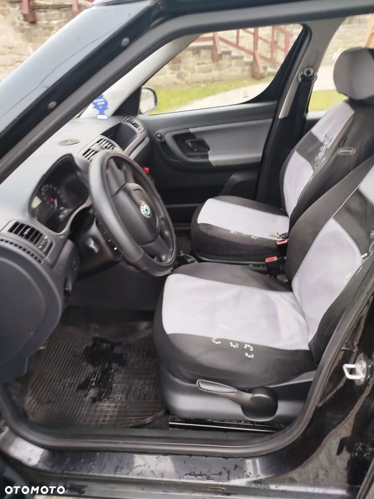 Skoda Roomster 1.4 MPI PLUS EDITION - 14