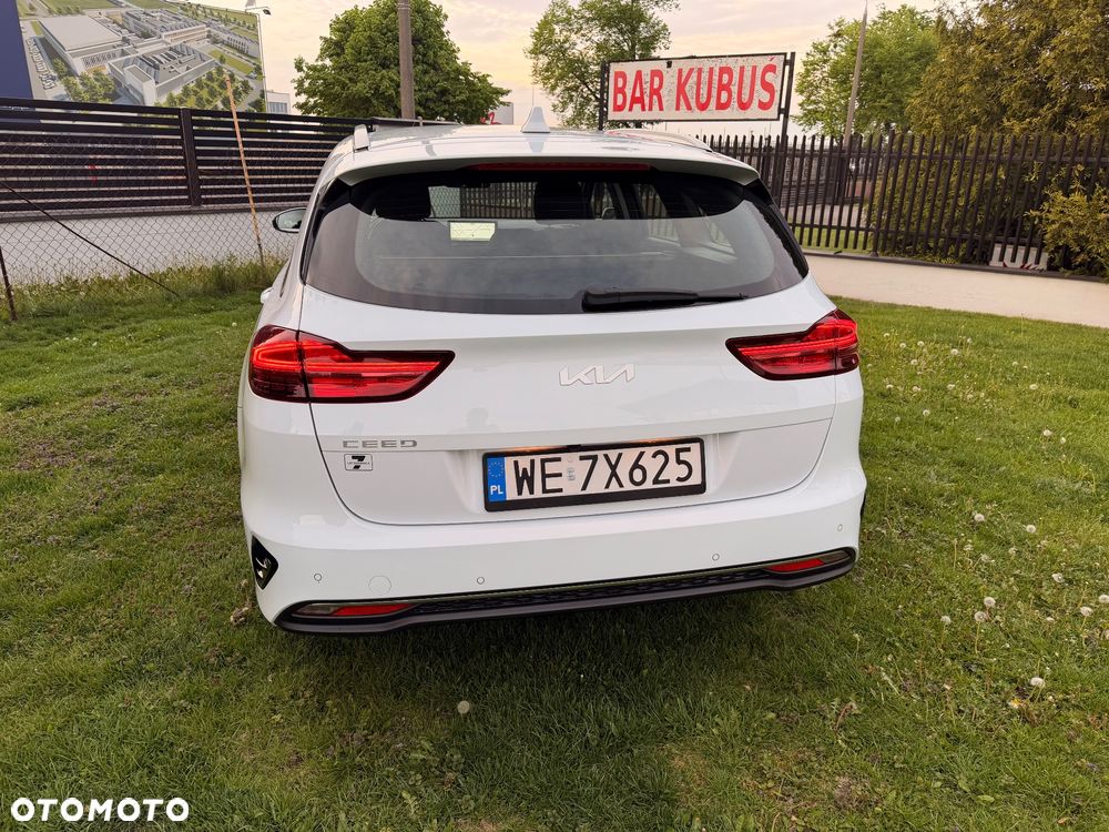 Kia Ceed 1.5 T-GDI M - 8