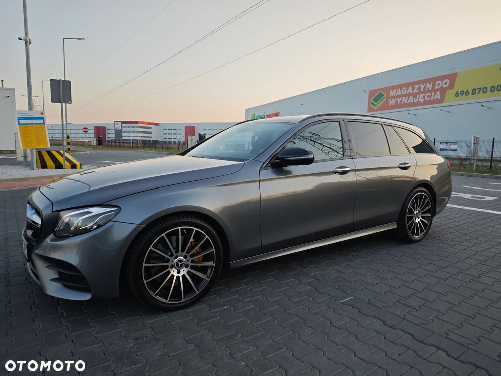 Mercedes-Benz Klasa E 400 d 4Matic T 9G-TRONIC AMG Line - 4