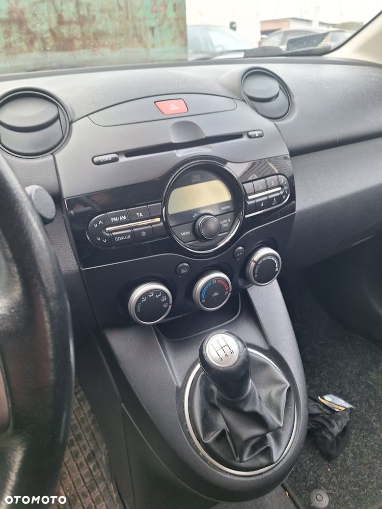 Mazda 2 1.3 Exclusive - 7