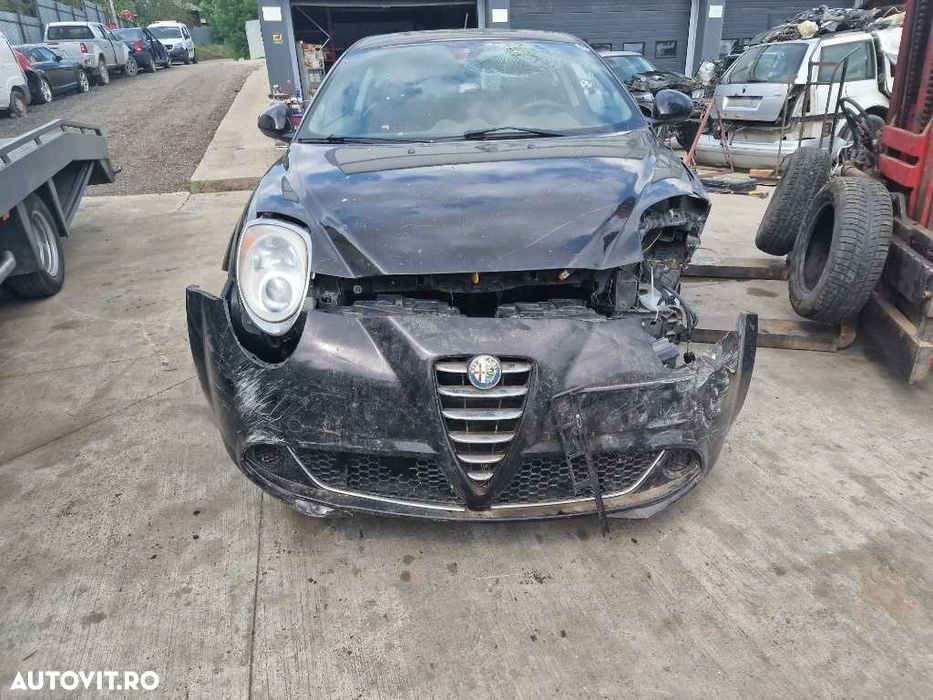 Dezmembrez dezmembrari Alfa Romeo Mito 1.4 benzina 77Kw an 2010 - 1