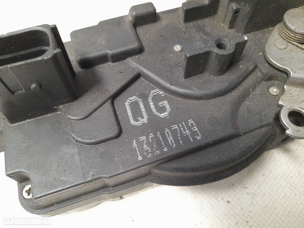 Fechadura / fecho porta frente direito OPEL Astra H Hatchback (L48) - 3