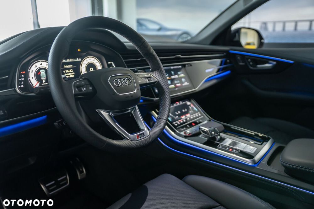 Audi RS Q8 - 13