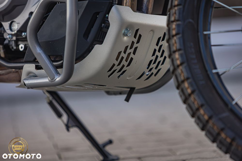 CFMoto 450MT - 18