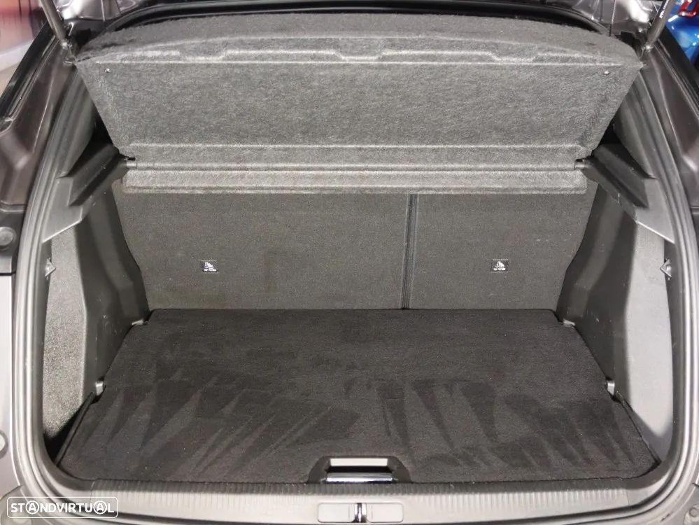 Peugeot 2008 1.2 PureTech Allure Pack - 18