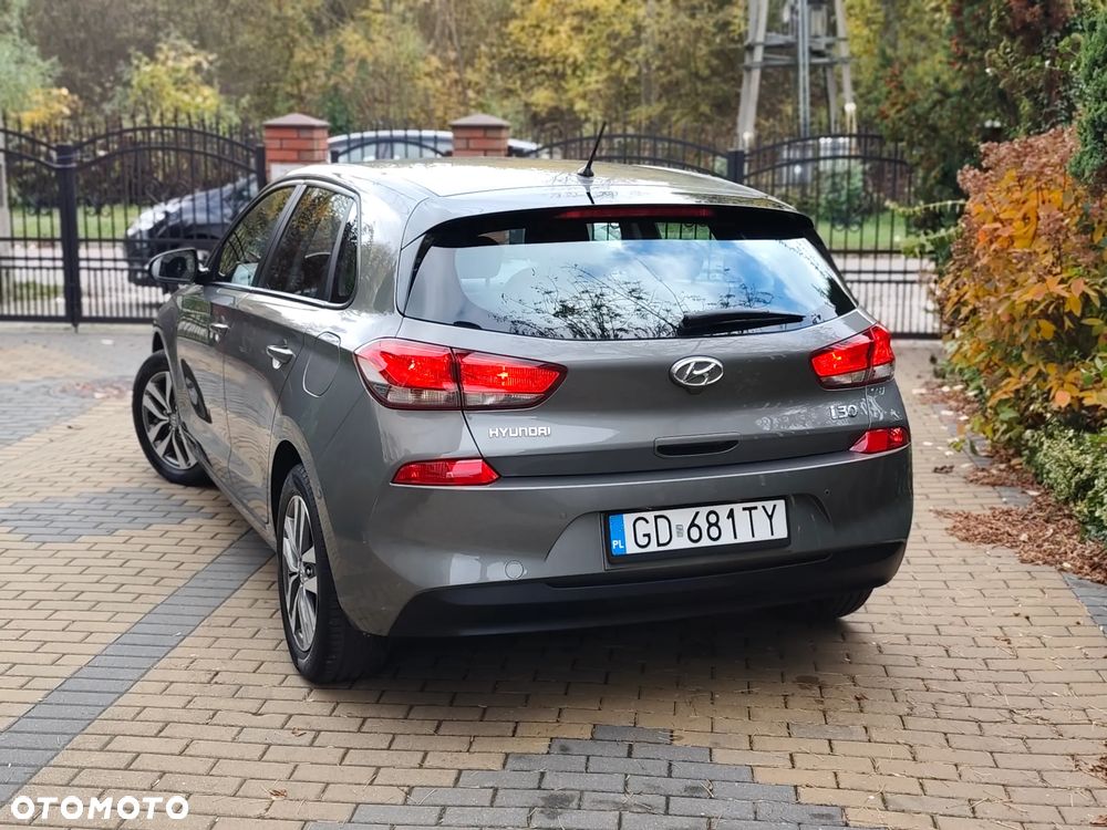 Hyundai i30 1.4 Classic + - 8