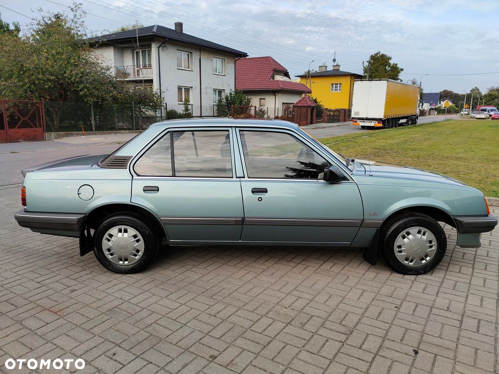Opel Ascona C 1.3 LS - 7