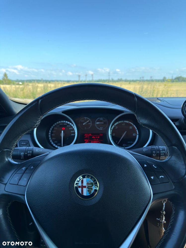 Alfa Romeo Giulietta - 14