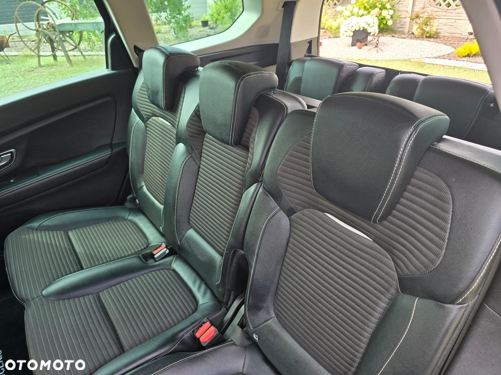 Renault Grand Scenic Gr 1.3 TCe Energy Bose - 15